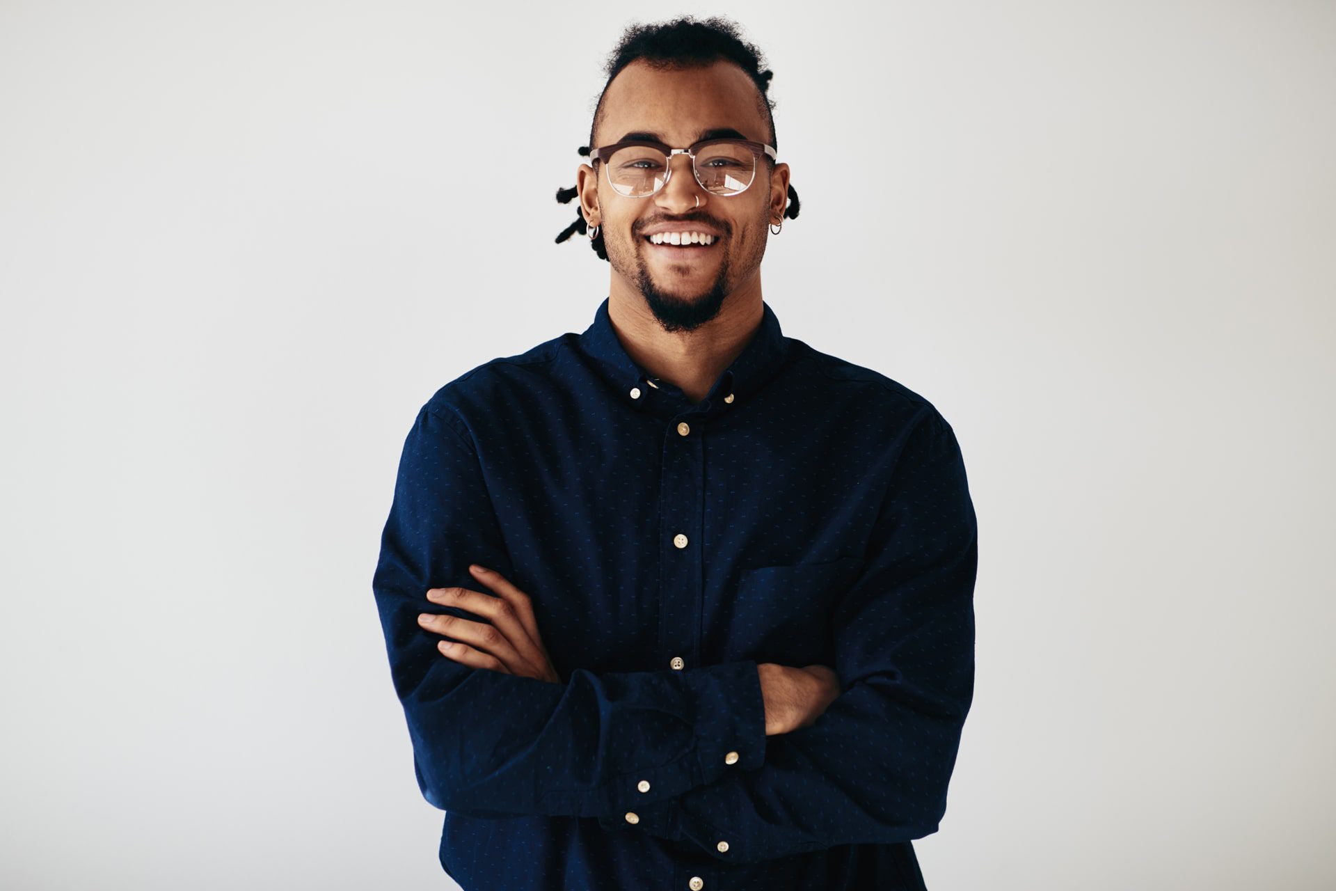 young-african-american-entrepreneur-standing-HWXA5H2.jpg